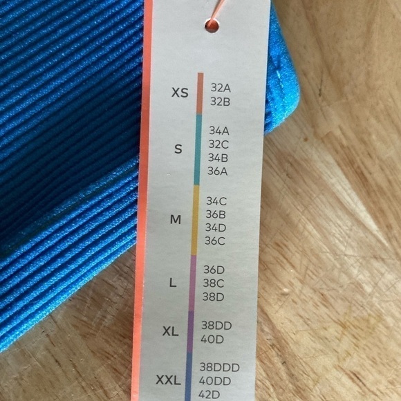 4/$25 Colsie blue bra in size XL NWT. Equivalent to 38 DD/40 D bra size - Picture 3 of 5